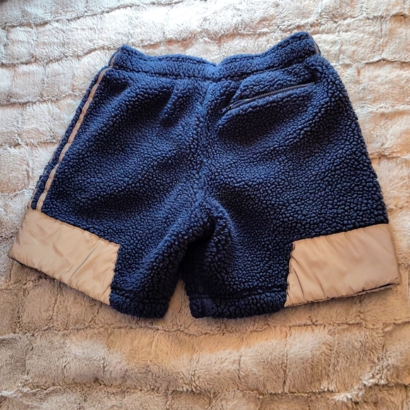 🎽 Adidas X Blondey McCoy Sherpa Reflective Shorts. Size Small. - Picture 11 of 16